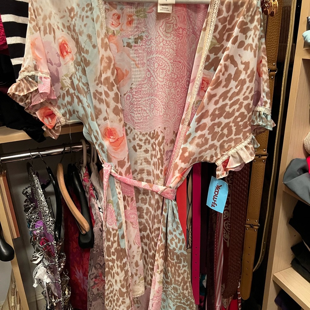 Short robe